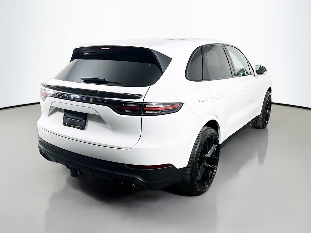 Used 2023 Porsche Cayenne S AWD/4WD image 5