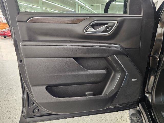 Used 2022 Chevrolet Tahoe Z71 w/ Z71 Off-Road Package AWD/4WD image 29