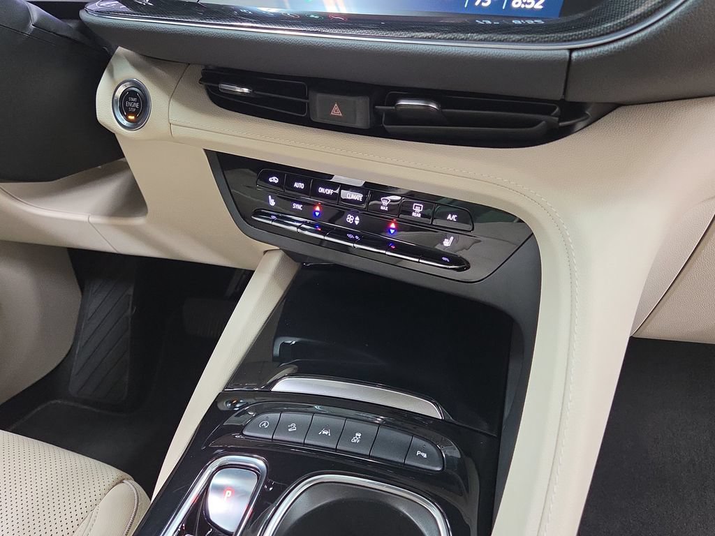 Used 2022 Buick Envision Essence w/ Safety Package AWD/4WD image 16