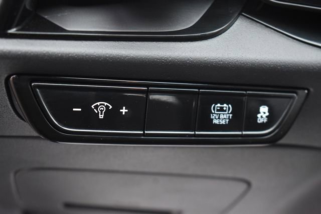 New 2025 Kia Niro EX image 23