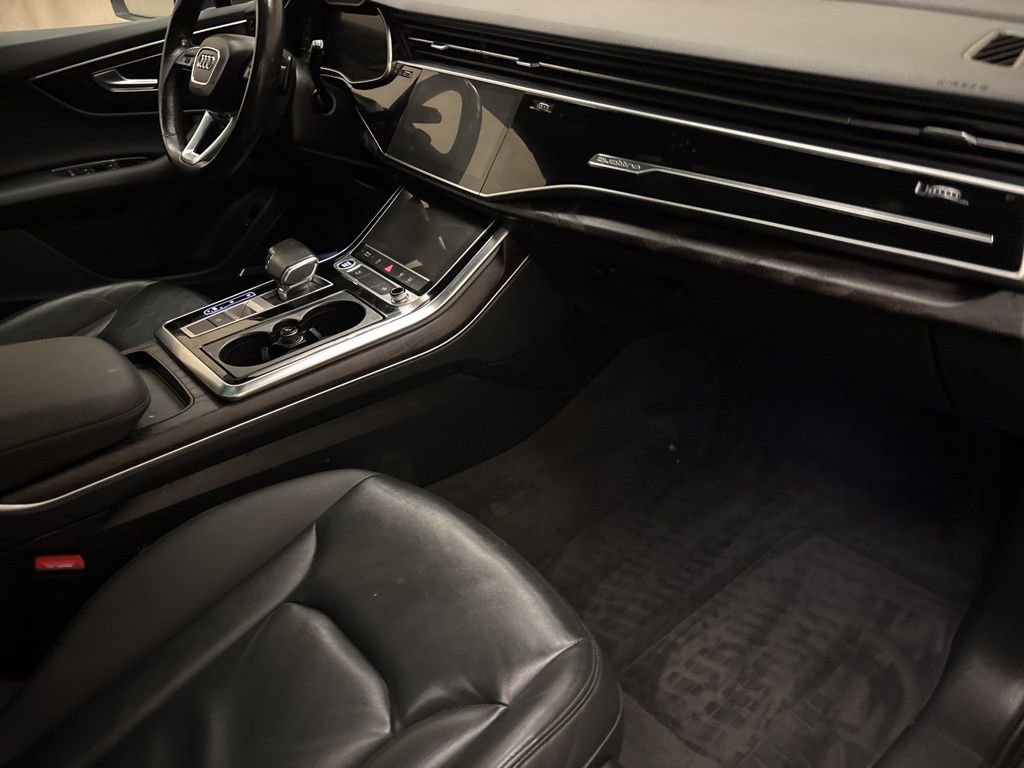 Used 2021 Audi Q7 3.0T Premium Plus image 28