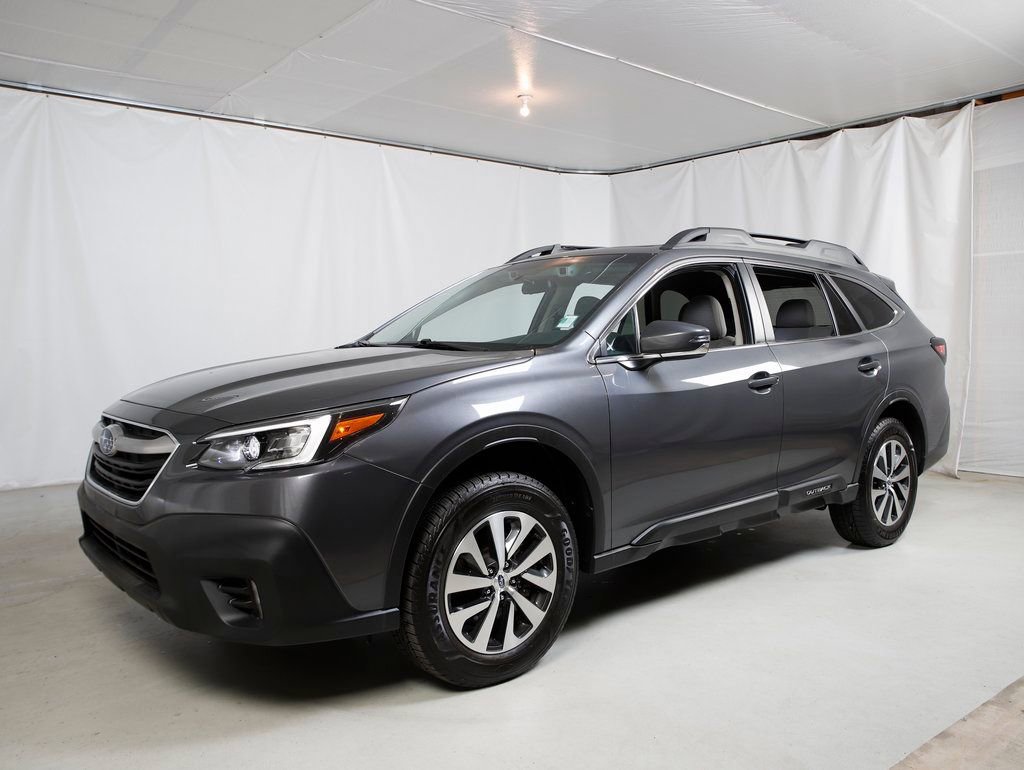Used 2022 Subaru Outback Premium image 17