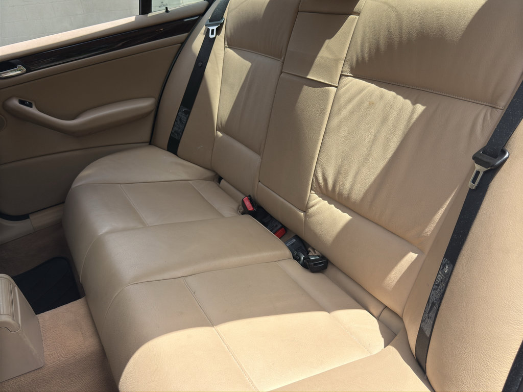 Used 2003 BMW 325xi Sedan AWD/4WD image 21