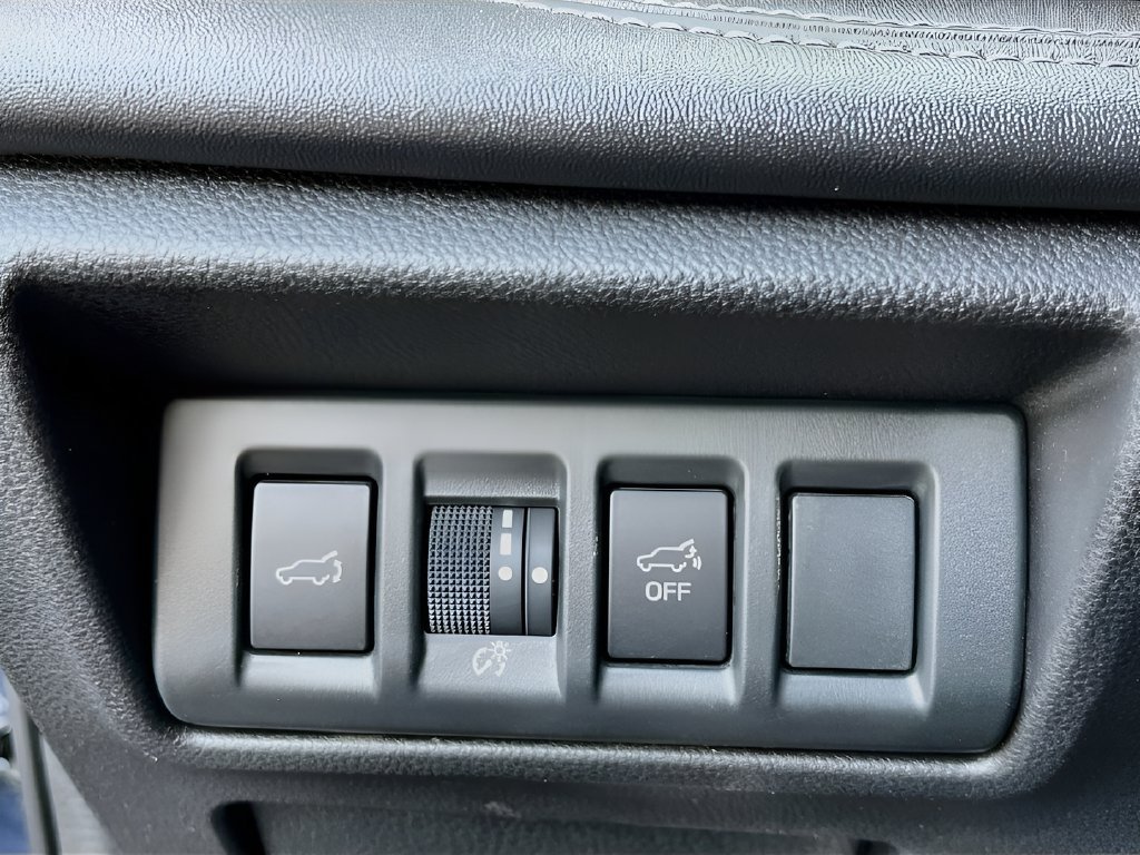 Used 2025 Subaru Outback Touring XT AWD/4WD image 10