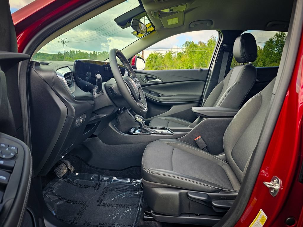 Used 2024 Buick Encore GX Preferred AWD/4WD image 12