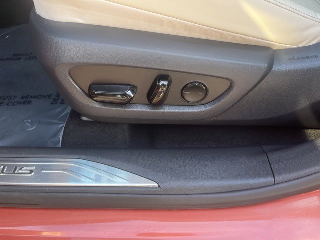 Used 2024 Lexus RX 350 Premium image 13