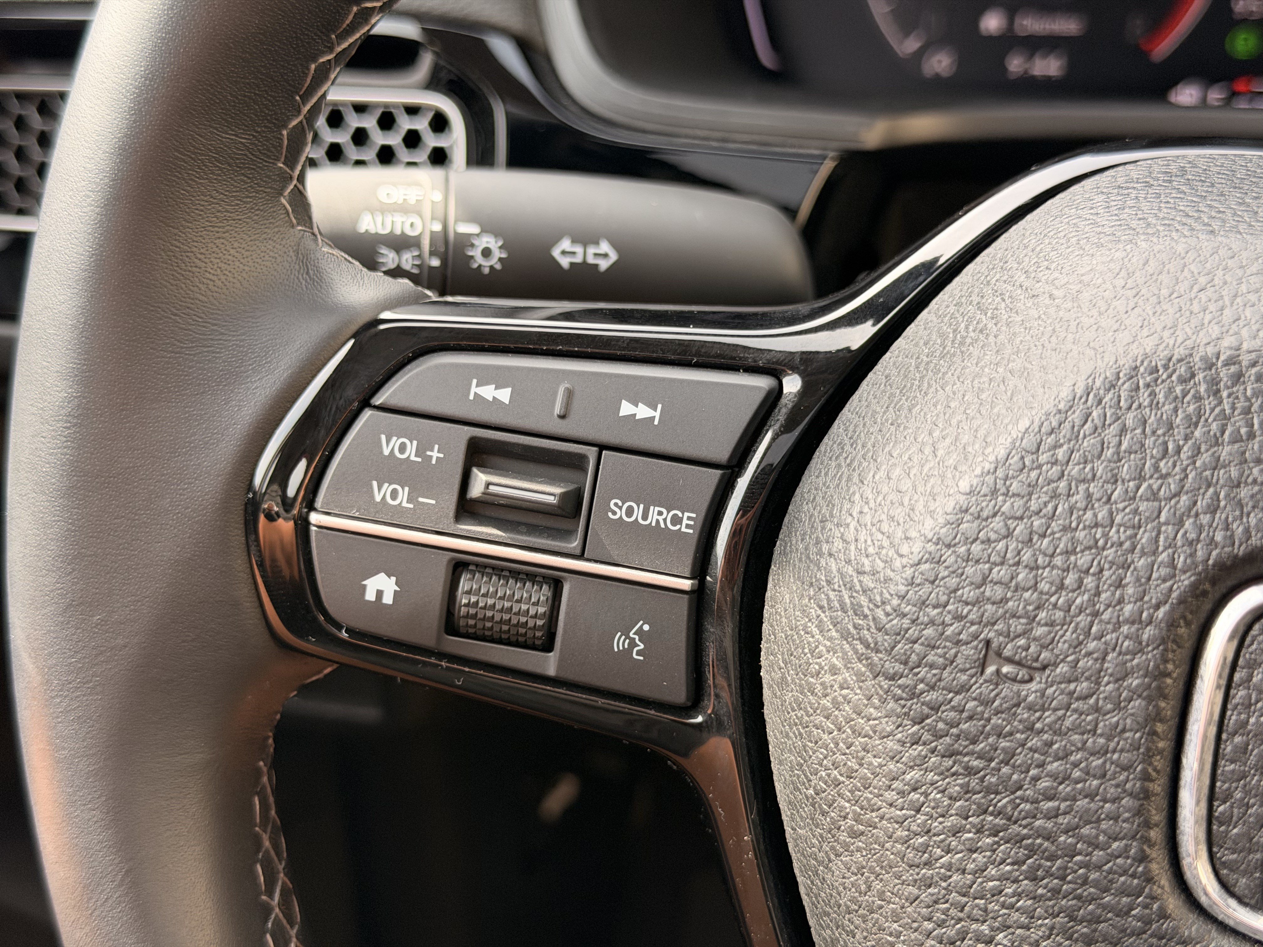 Certified 2024 Honda Civic EX image 24