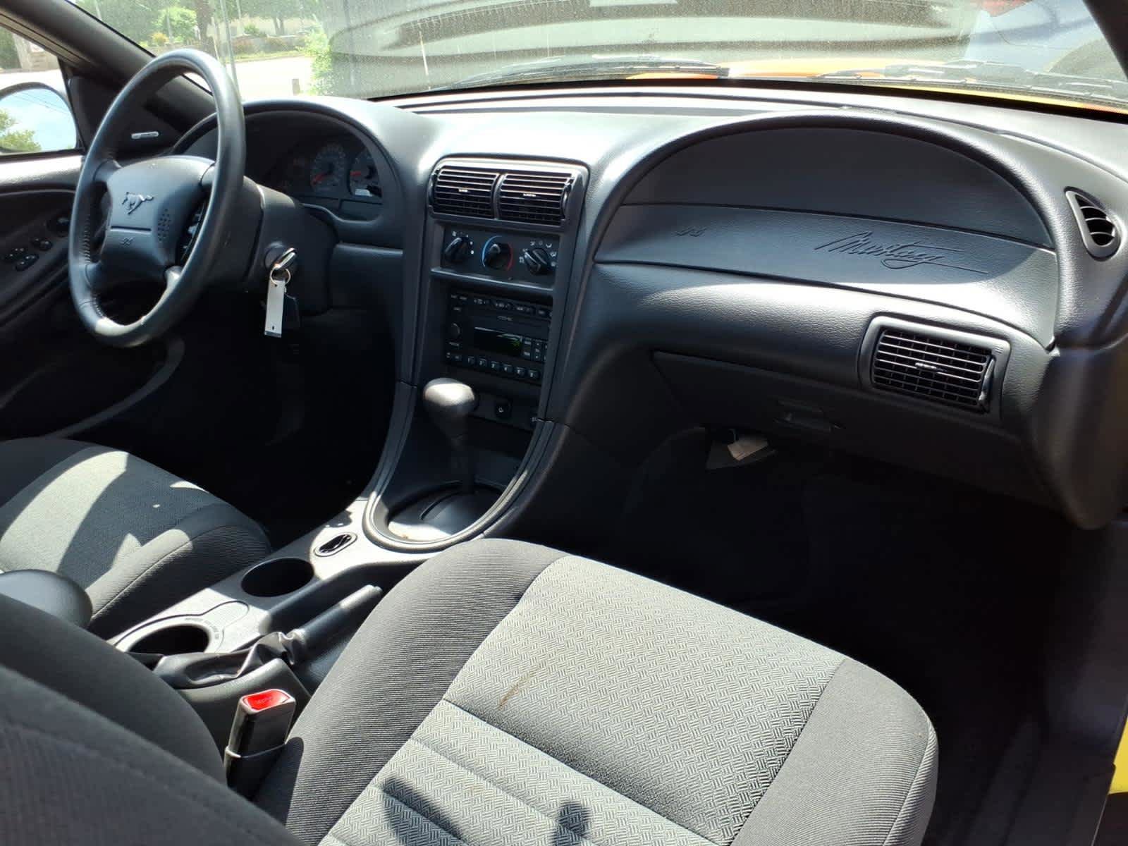 Used 2001 Ford Mustang GT RWD image 5
