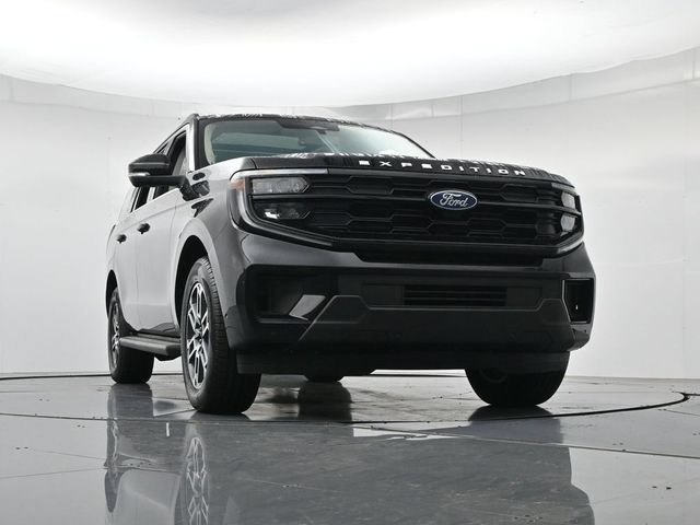 Certified 2025 Ford Expedition Active RWD image 40