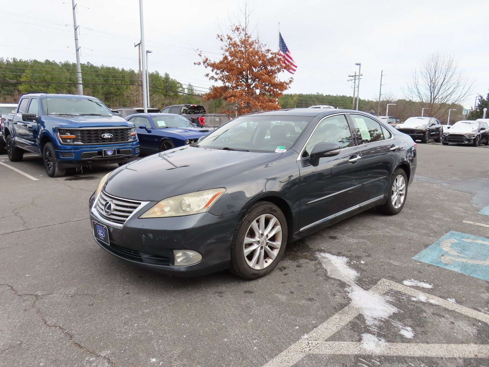 Used 2011 Lexus ES 350 image 3