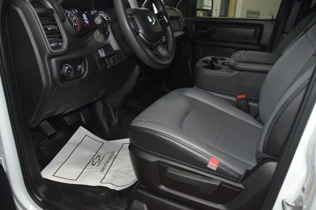 Used 2026 RAM 3500 Tradesman w/ Chrome Appearance Group image 31