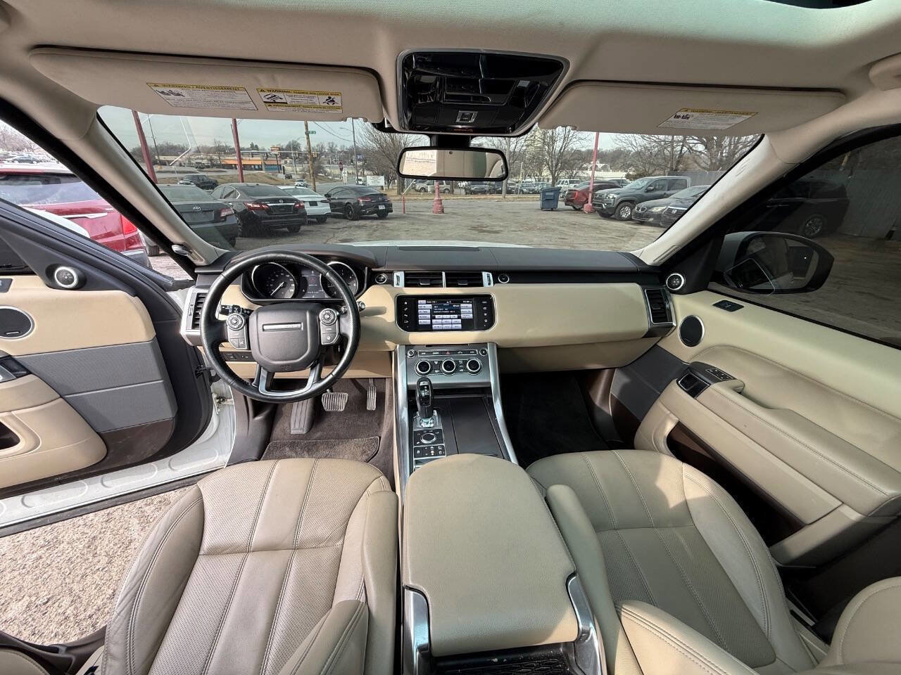 Used 2016 Land Rover Range Rover Sport SE image 10