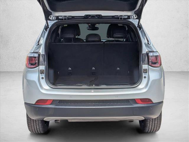 Used 2024 Jeep Compass Limited AWD/4WD image 7
