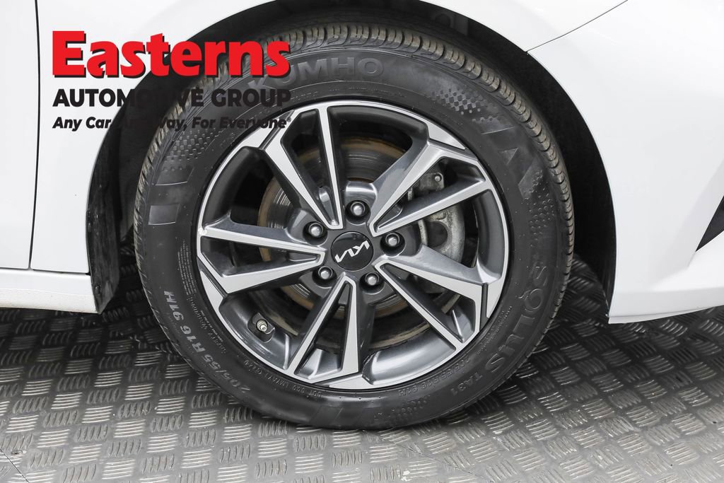 Used 2024 Kia Forte LXS image 30