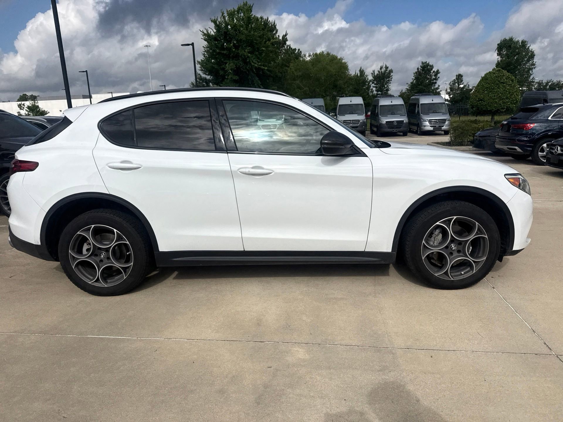 Used 2021 Alfa Romeo Stelvio Sprint w/ Nero Edizione RWD image 3