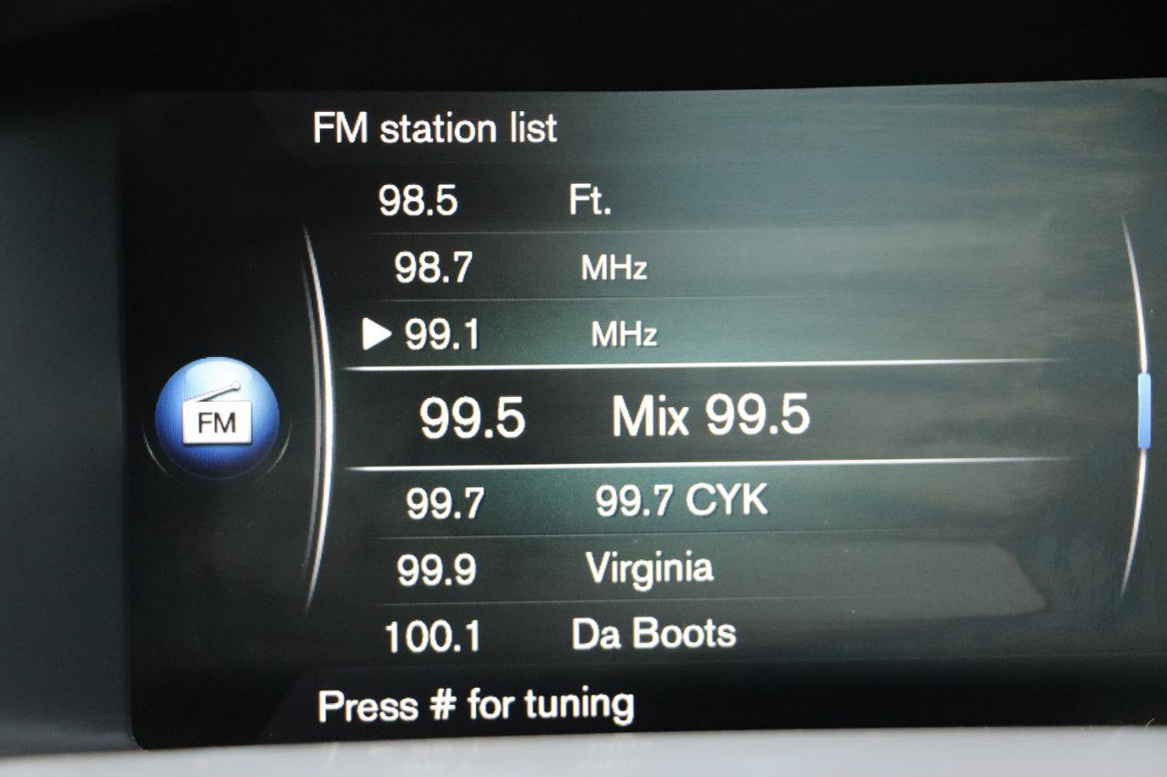 Used 2016 Volvo S60 T5 R-Design FWD image 22