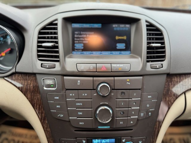 Used 2013 Buick Regal Premium image 23