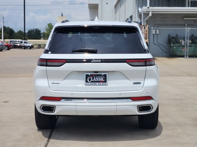 Used 2022 Jeep Grand Cherokee Overland w/ Luxury Tech Group IV AWD/4WD image 6