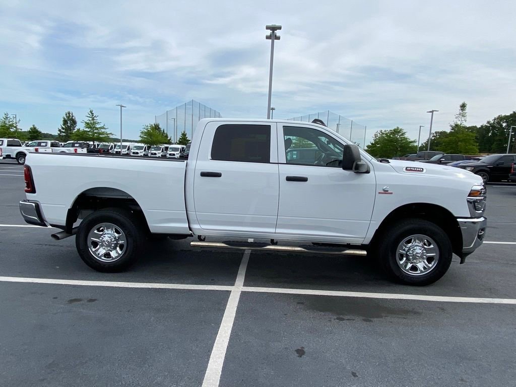 Used 2025 RAM 2500 Tradesman w/ Chrome Appearance Group AWD/4WD image 8