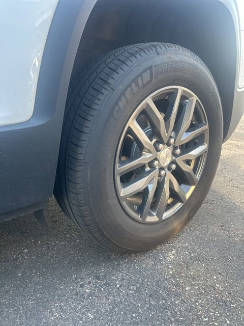 Used 2017 GMC Acadia SLT image 11