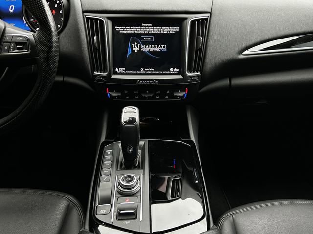 Used 2020 Maserati Levante AWD/4WD image 18