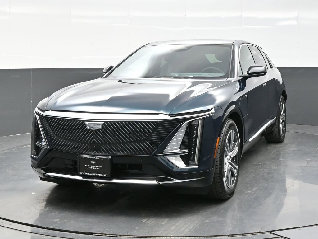 New 2026 Cadillac Lyriq Premium Luxury image 2