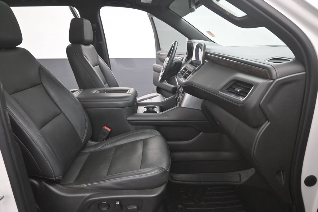 Used 2021 Chevrolet Tahoe LT w/ LT Signature Package RWD image 16