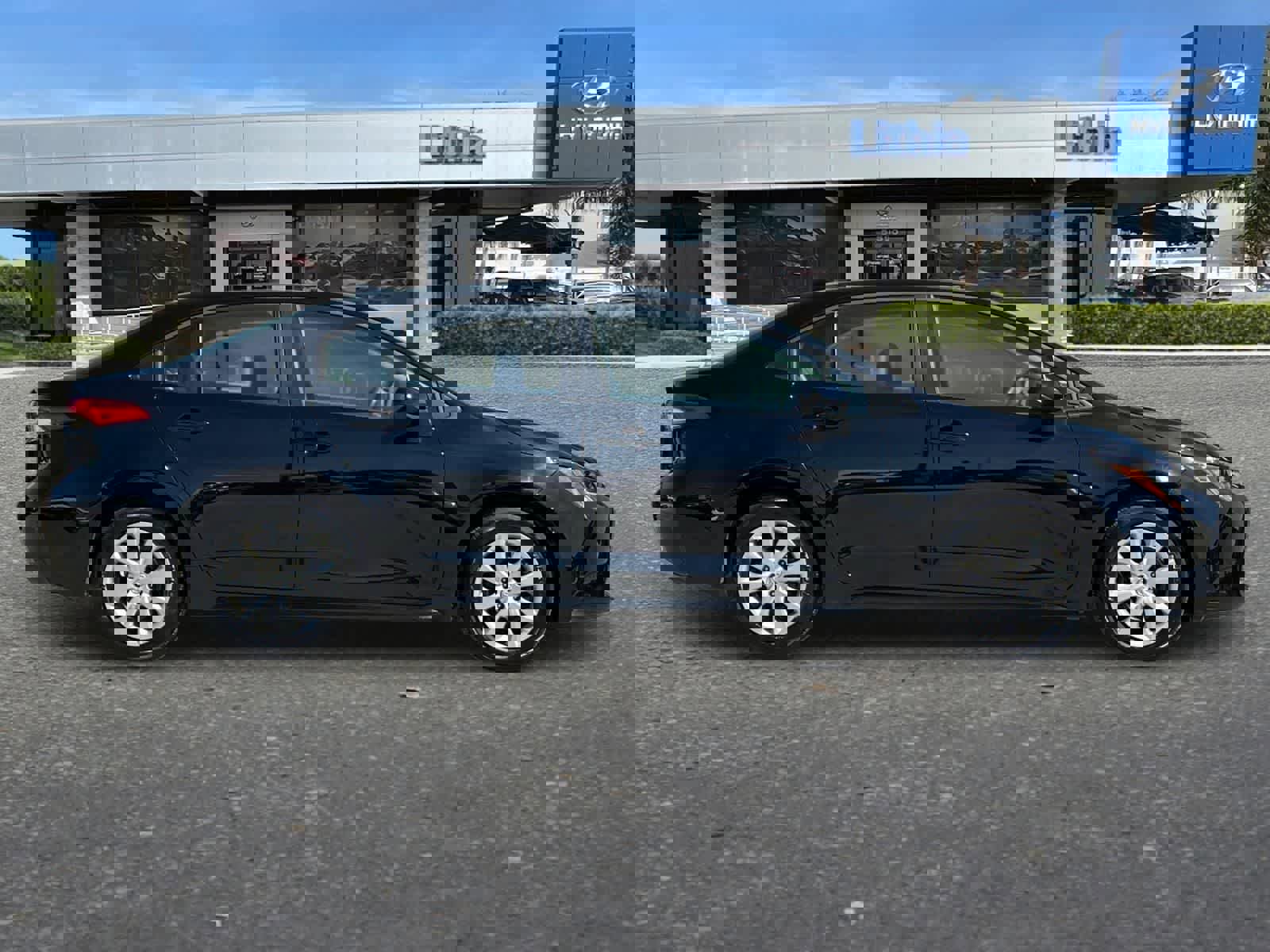 Used 2026 Toyota Corolla LE image 9