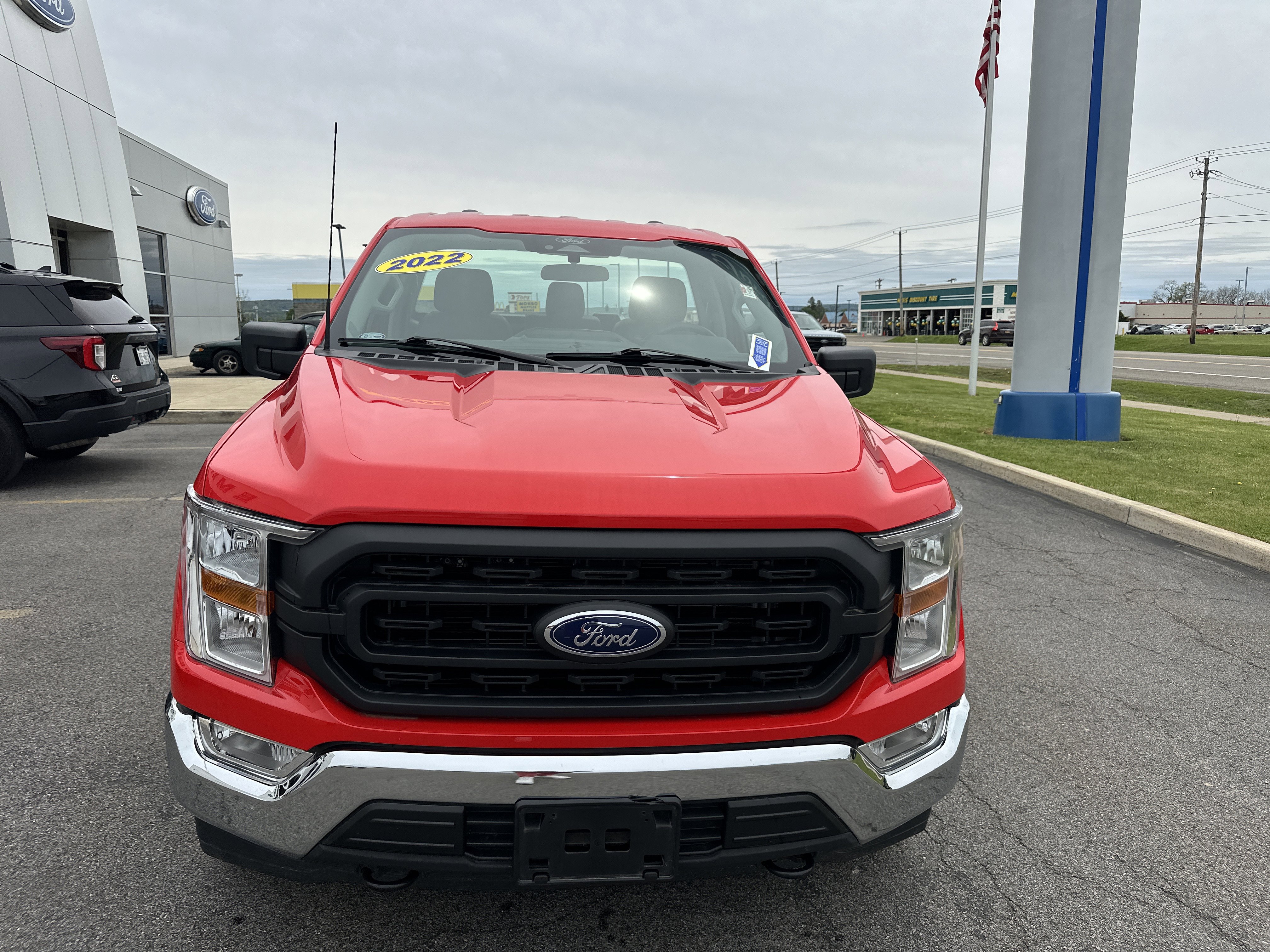 Used 2022 Ford F150 XL w/ Equipment Group 101A High AWD/4WD image 8