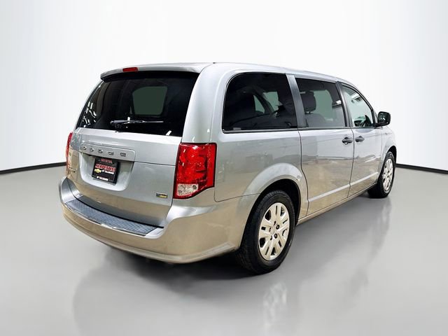 Used 2019 Dodge Grand Caravan SE image 6