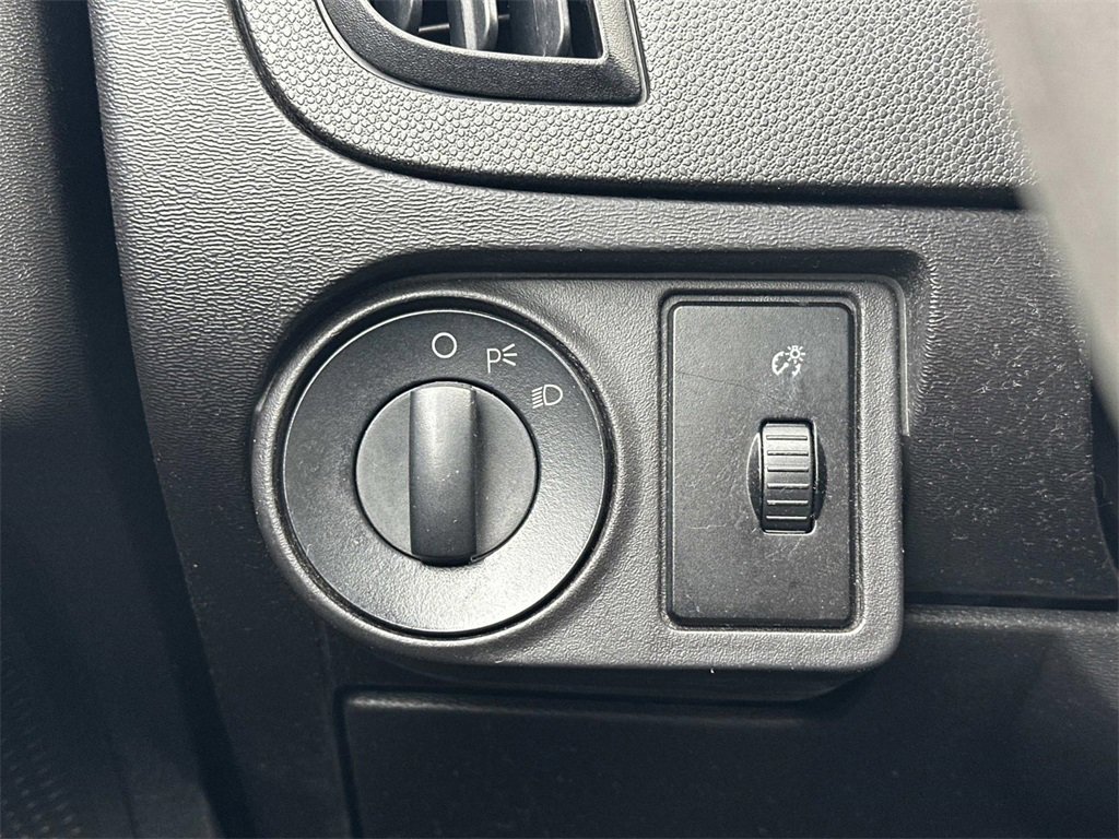 Used 2011 Ford Focus SE image 24