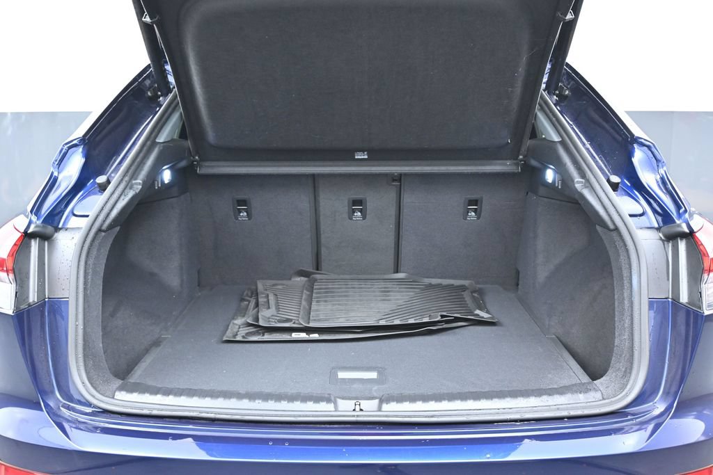 Used 2022 Audi Q4 e-tron Premium Plus AWD/4WD image 40