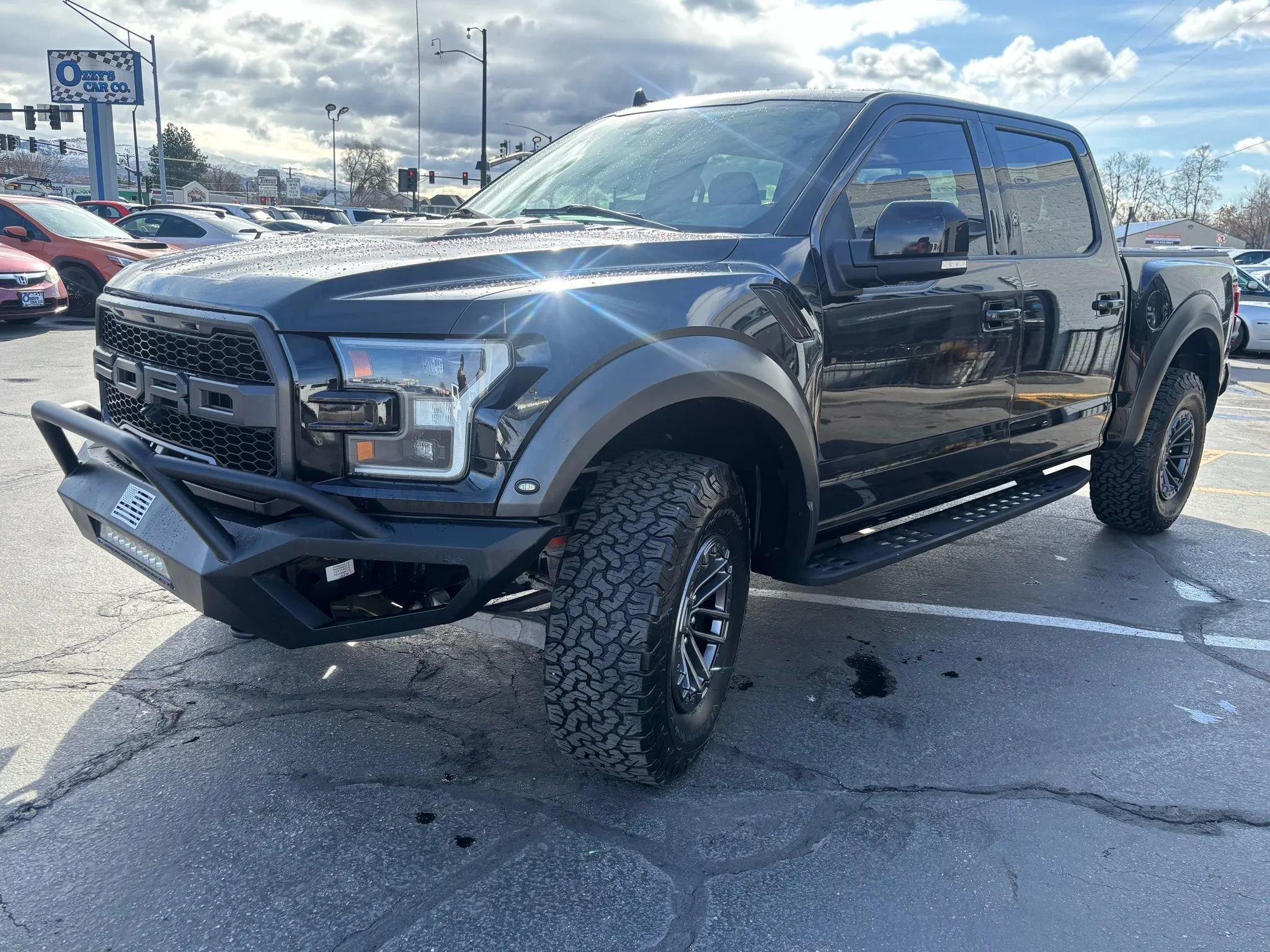 Used 2019 Ford F150 Raptor w/ Equipment Group 802A Luxury image 2