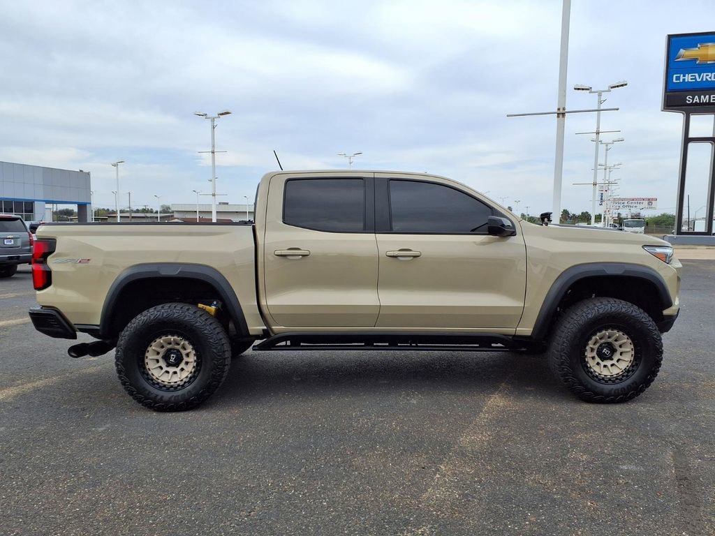 Used 2024 Chevrolet Colorado ZR2 w/ Technology Package image 8