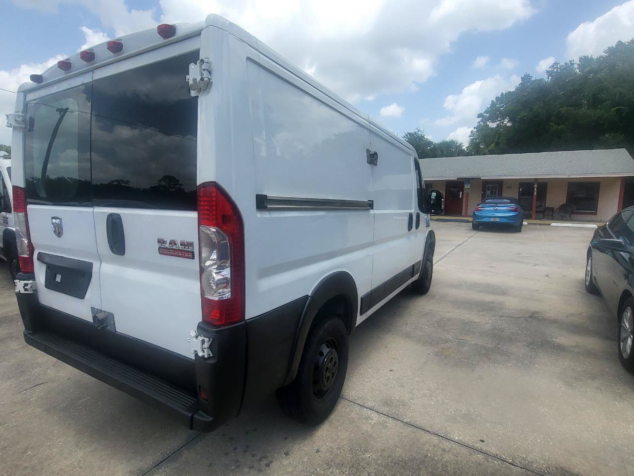Used 2017 RAM ProMaster 1500 FWD image 17