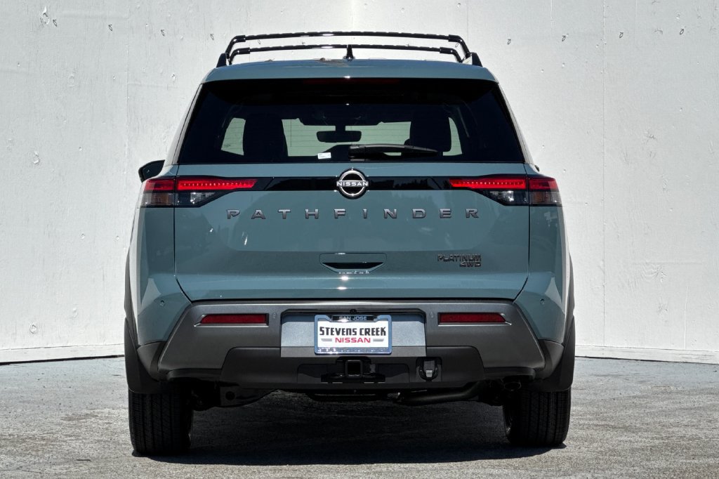 New 2026 Nissan Pathfinder Platinum w/ Accent Package AWD/4WD image 5
