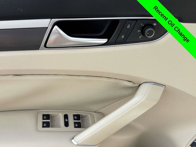 Used 2017 Volkswagen Passat 1.8T R-Line FWD image 9