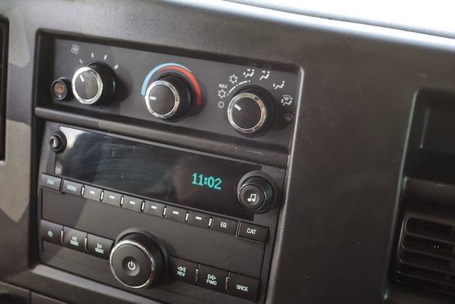 Used 2022 GMC Savana 2500 w/ Chrome Appearance Package RWD image 39