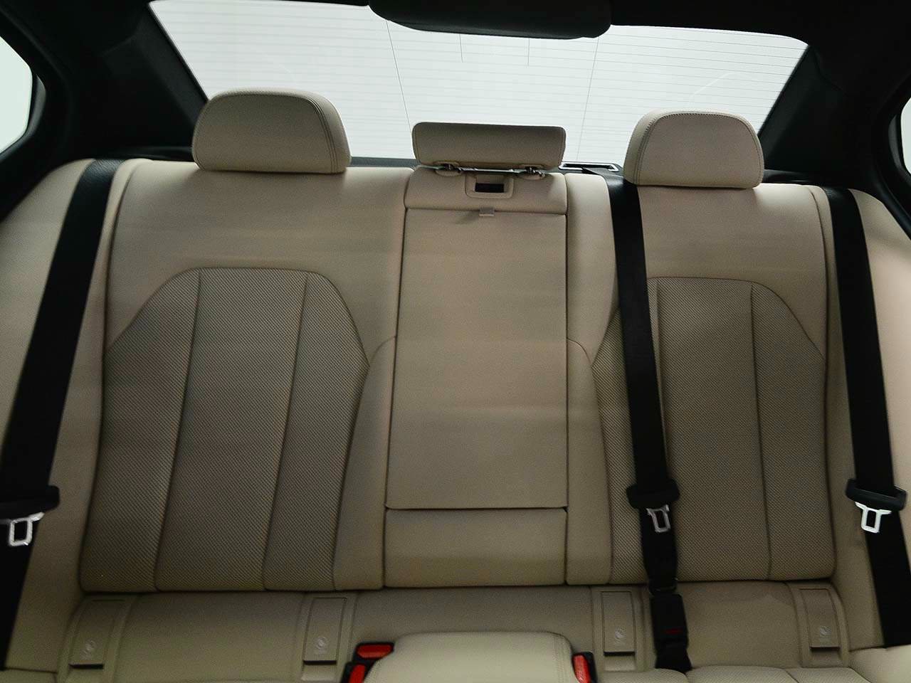 Used 2023 BMW 330e w/ Premium Package RWD image 9