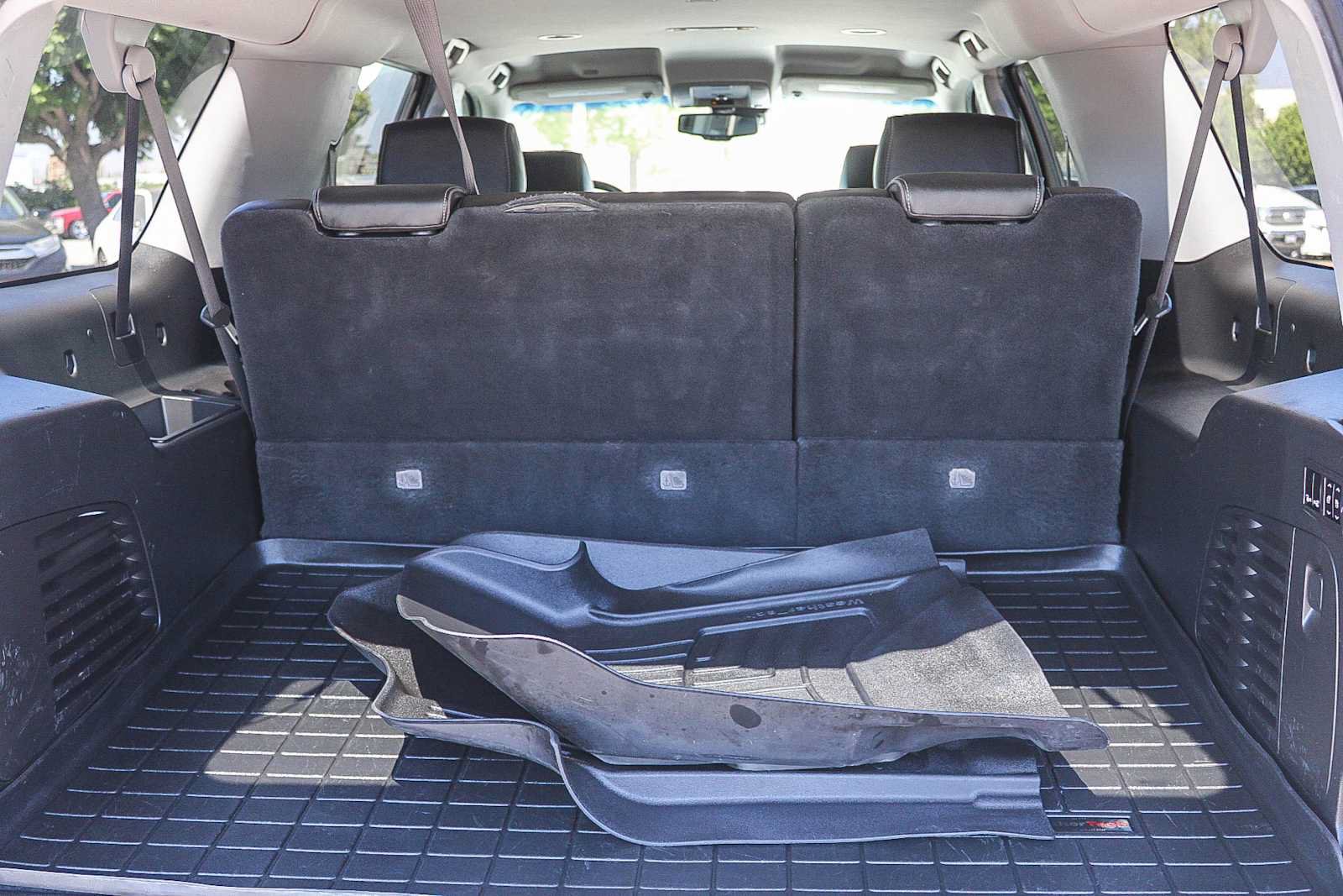 Used 2018 GMC Yukon XL Denali RWD image 26