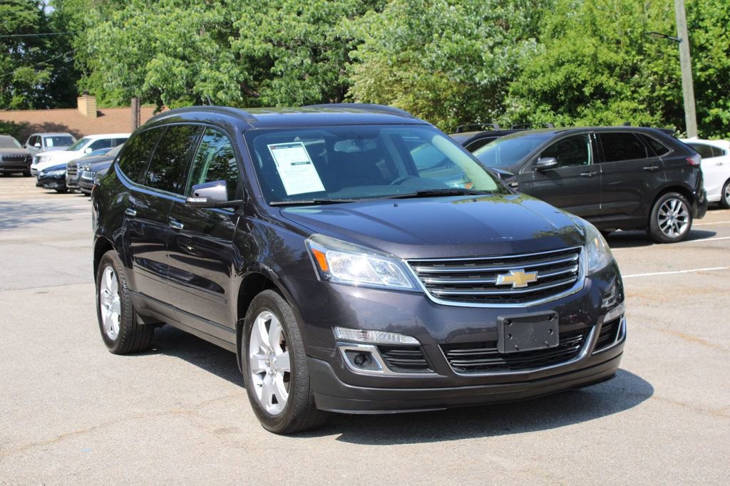 Used 2017 Chevrolet Traverse LT w/ Style and Technology Package