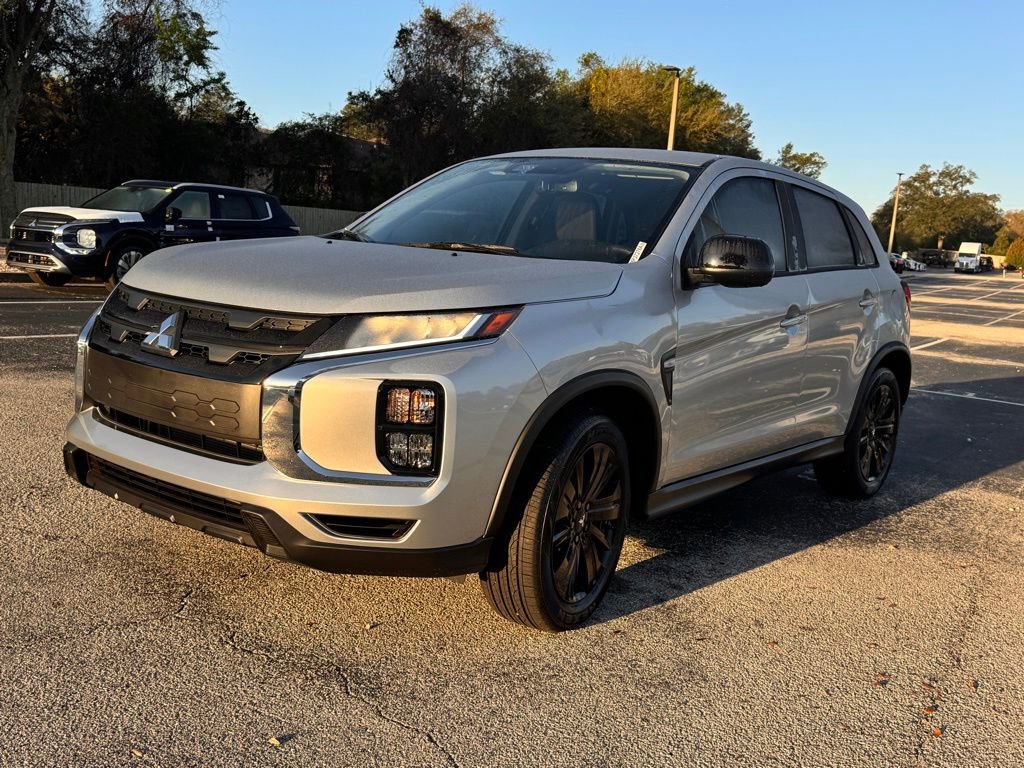 Used 2025 Mitsubishi Outlander Sport LE image 3