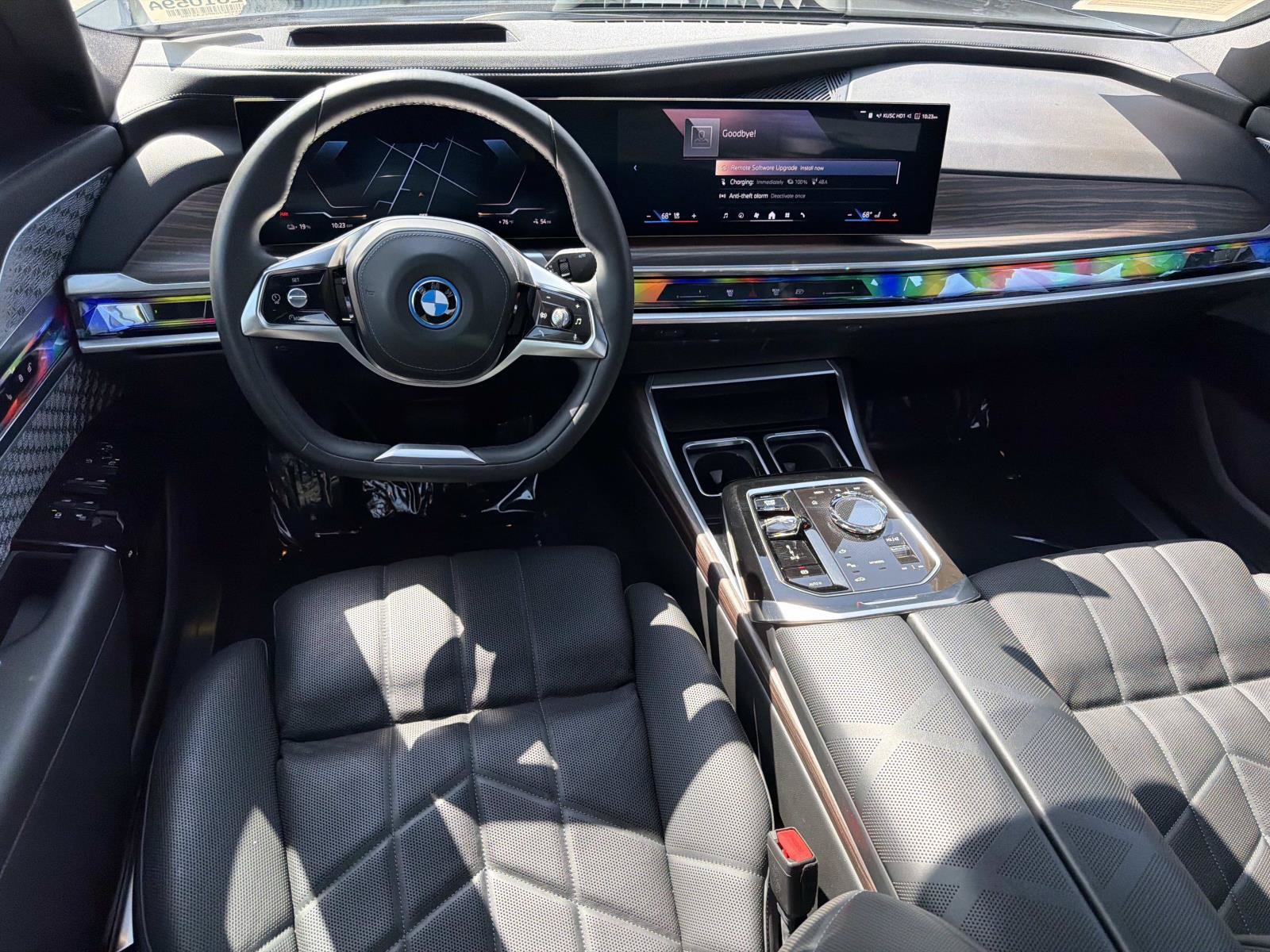 Used 2023 BMW i7 xDrive60 AWD/4WD image 8