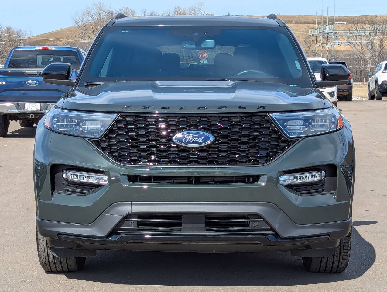 Used 2023 Ford Explorer ST-Line w/ Class IV Trailer Tow Package AWD/4WD image 6