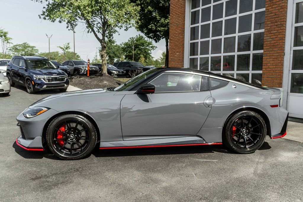 Used 2024 Nissan Z NISMO w/ Floor Mat Package image 36