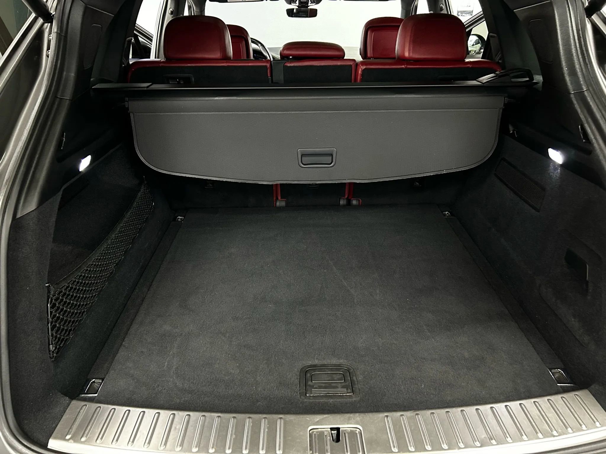 Used 2019 Porsche Cayenne S image 11