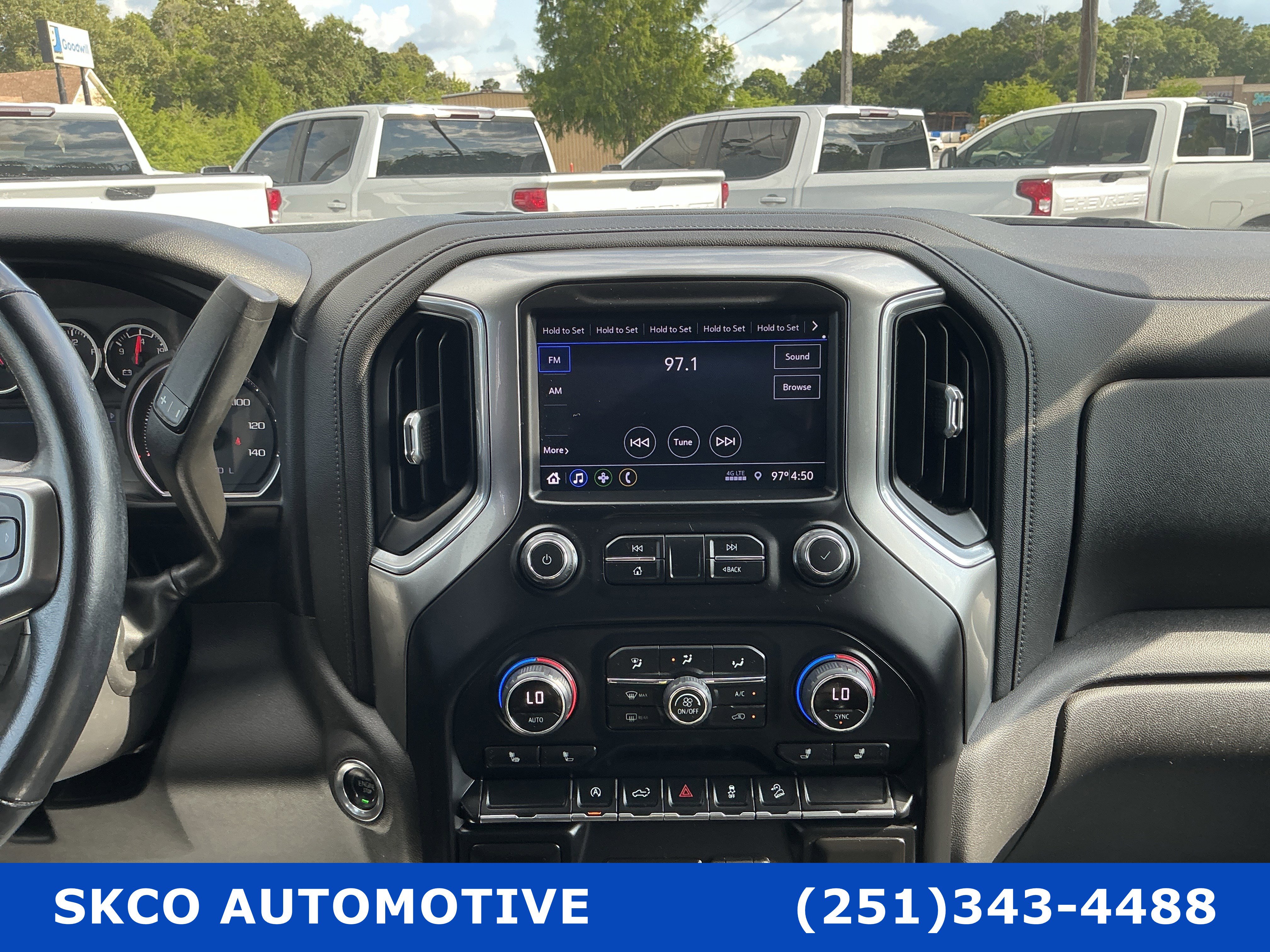 Used 2020 Chevrolet Silverado 1500 RST AWD/4WD image 16