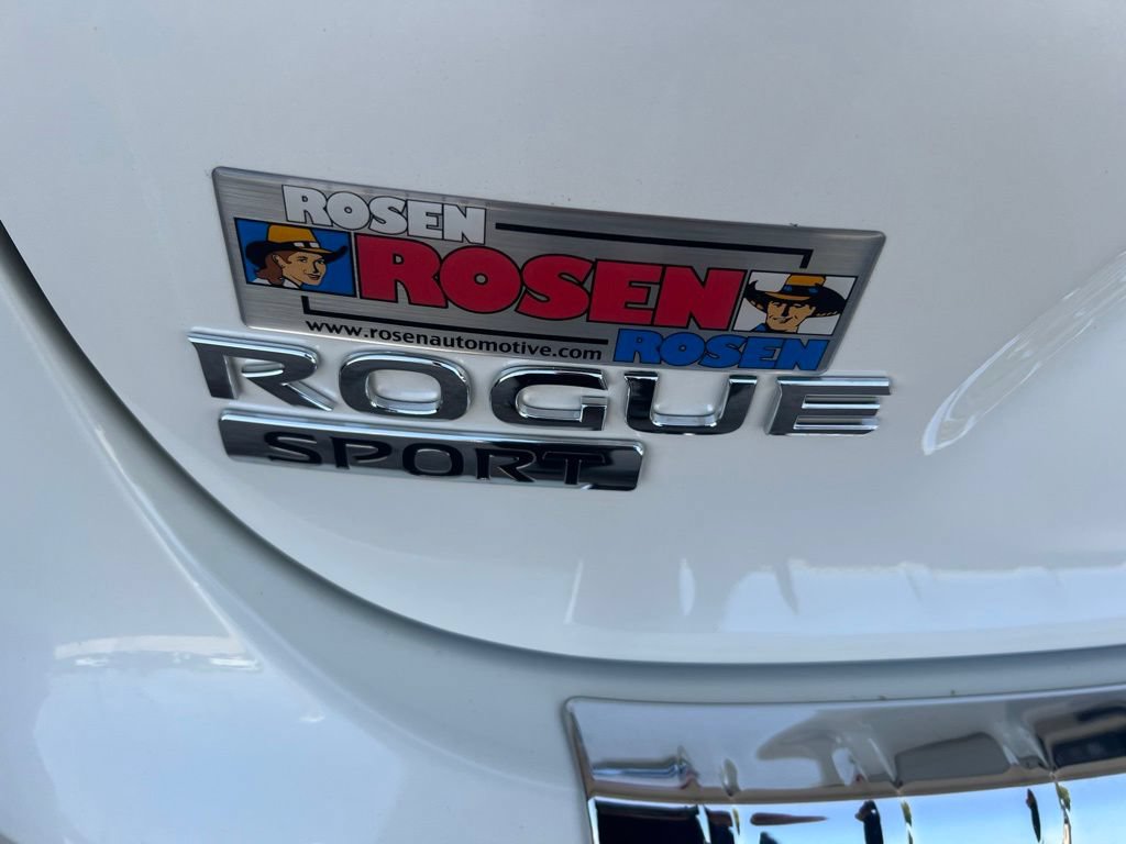 Used 2022 Nissan Rogue Sport SV AWD/4WD image 31