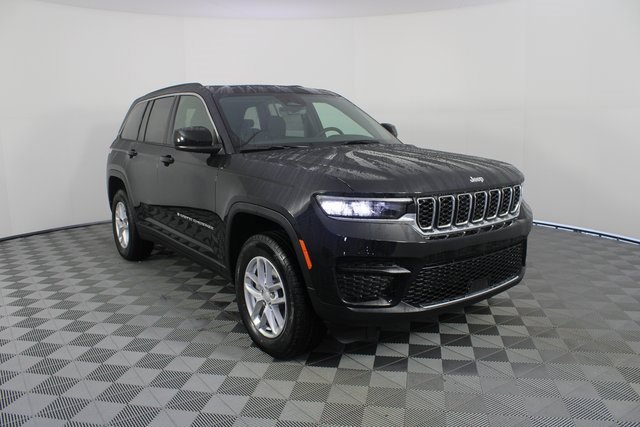 New 2025 Jeep Grand Cherokee Laredo image 25