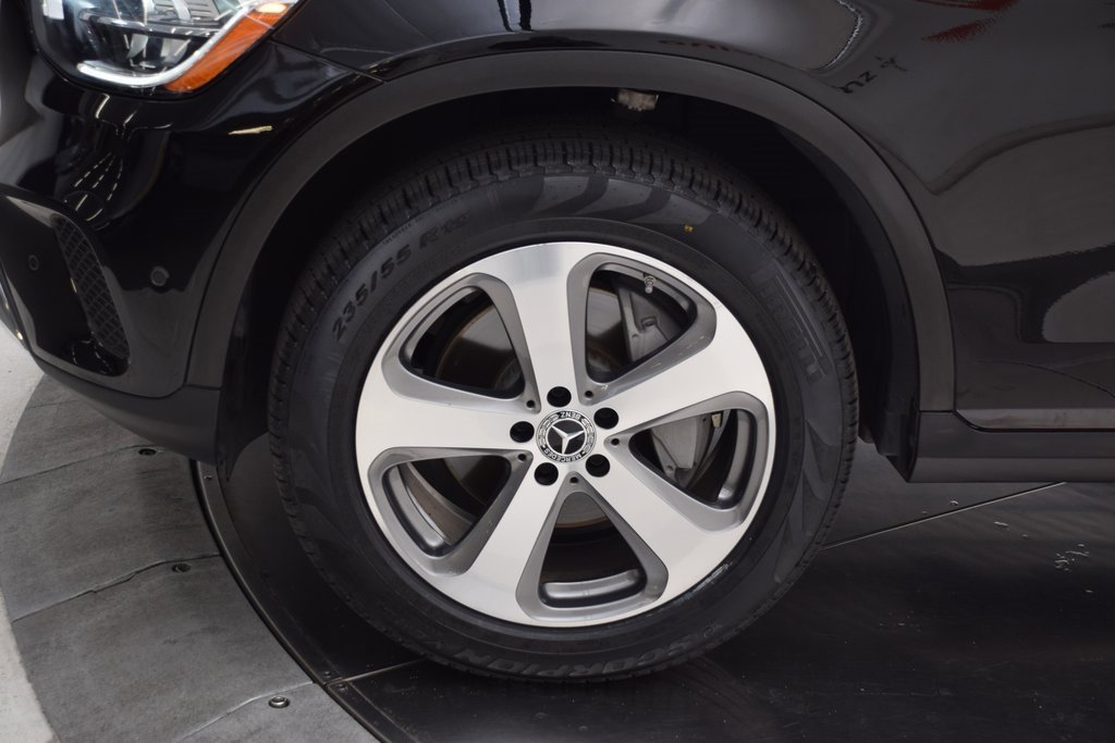 Certified 2022 Mercedes-Benz GLC 300 image 11